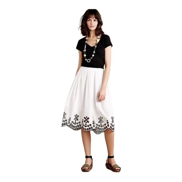 New Anthropologie  "Poplin Eyelet Skirt" by Moulinette Soeurs, Size 0 - Picture 2 of 6
